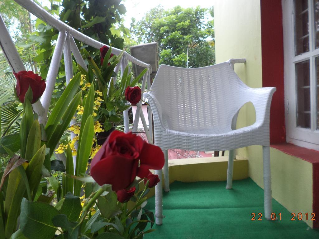 Vivaresidence Homestay Alappuzha Exteriör bild