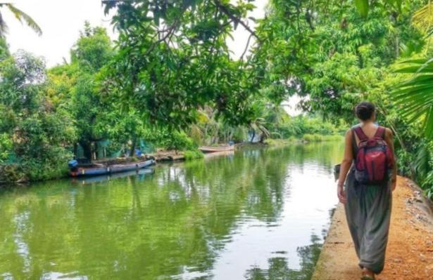 Vivaresidence Homestay Alappuzha Exteriör bild
